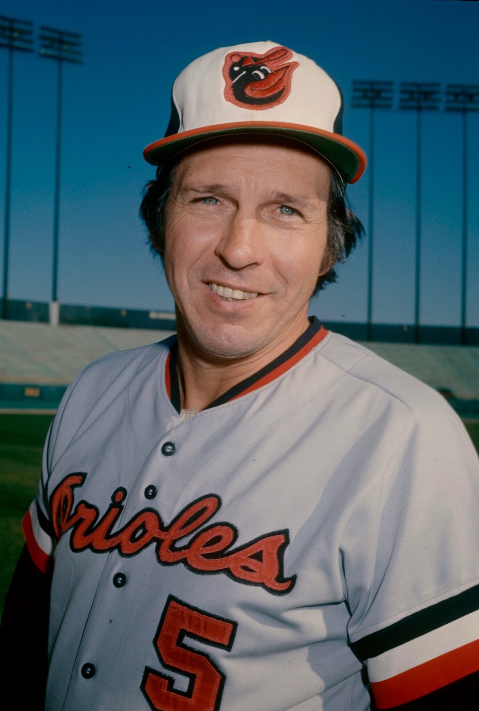 How tall is Brooks Robinson?